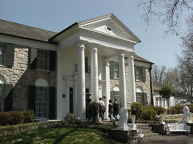 Graceland 21.jpg